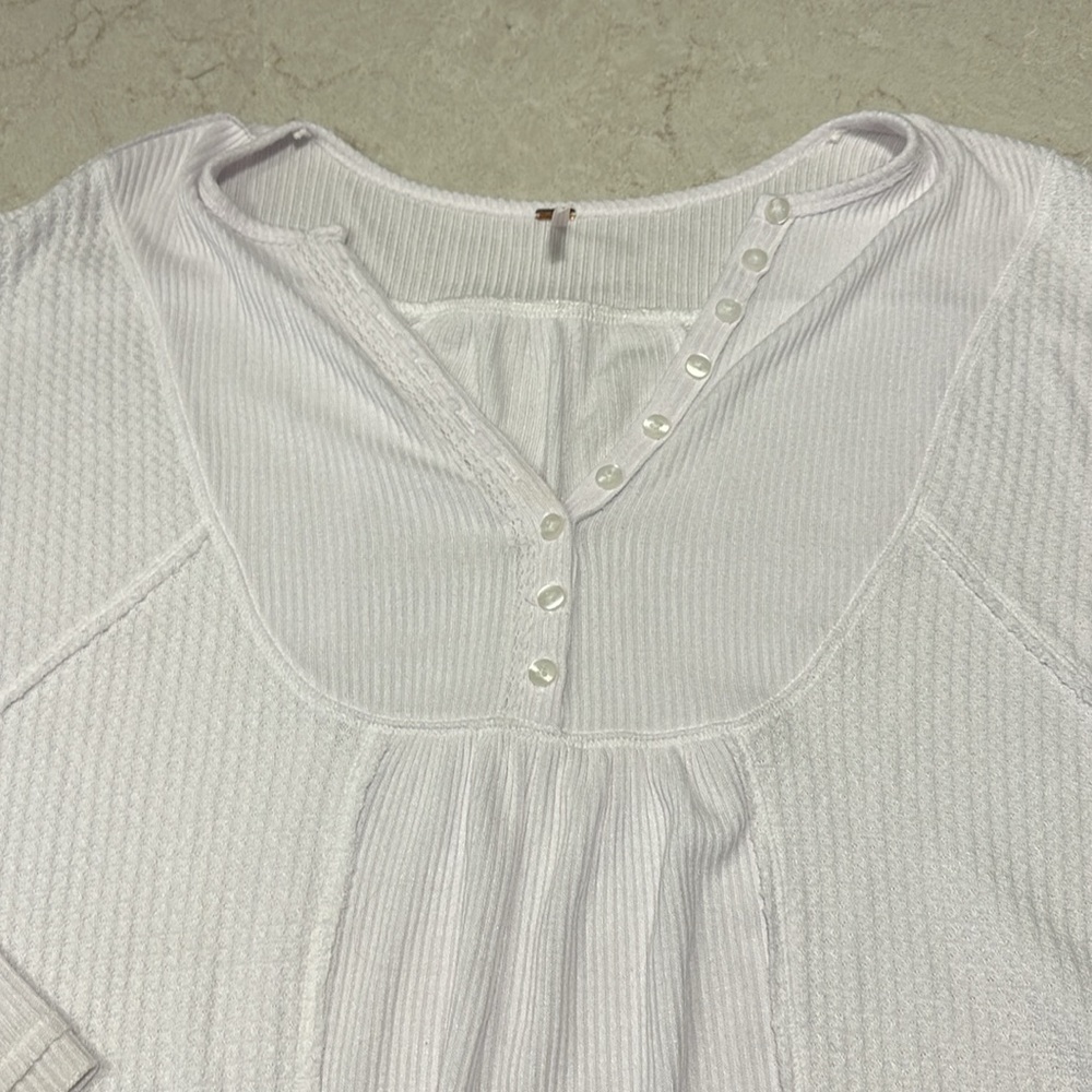 FREE PEOPLE WAFFLE FLOWY TOP